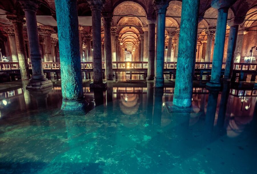 Istanbul: Basilica Cistern Walking Tour with Entry Ticket - Walking among 336 marble columns
