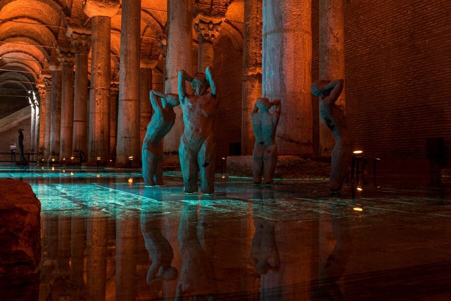 Istanbul: Basilica Cistern Walking Tour with Entry Ticket - Start times, language, and group comfort