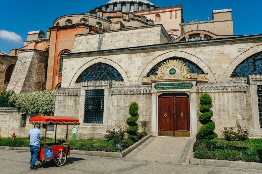 Istanbul: Best of the City 1, 2 or 3-Day Private Guided Tour - Important closures and religious schedules