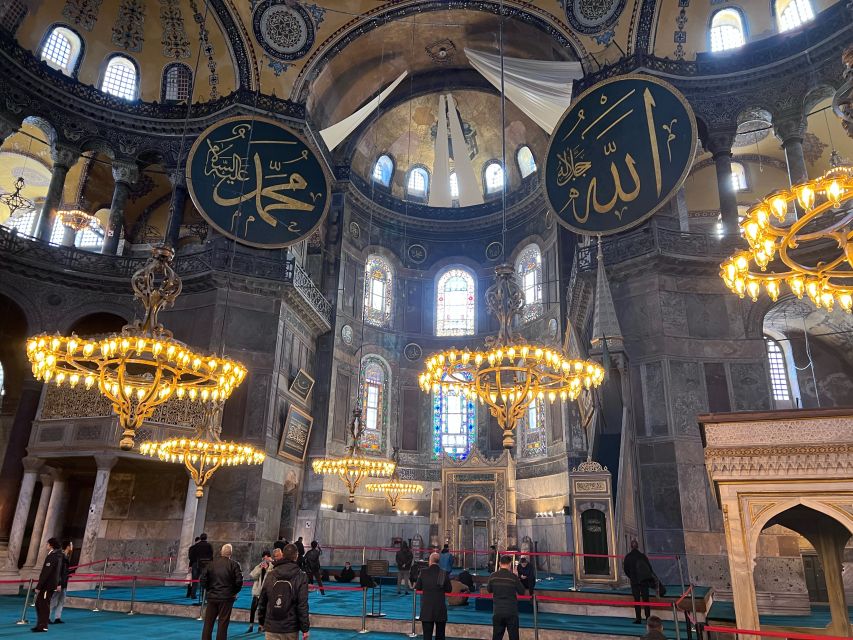 Istanbul: Best of The City Full-Day Tour with Transfers - Sultanahmet Square ties the route together