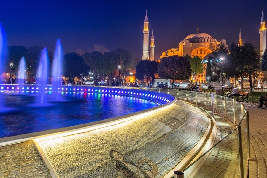 Istanbul: Best of the City Private Full-Day Walking Tour - Hagia Sophia, 90 Minutes Inside a Layered Landmark