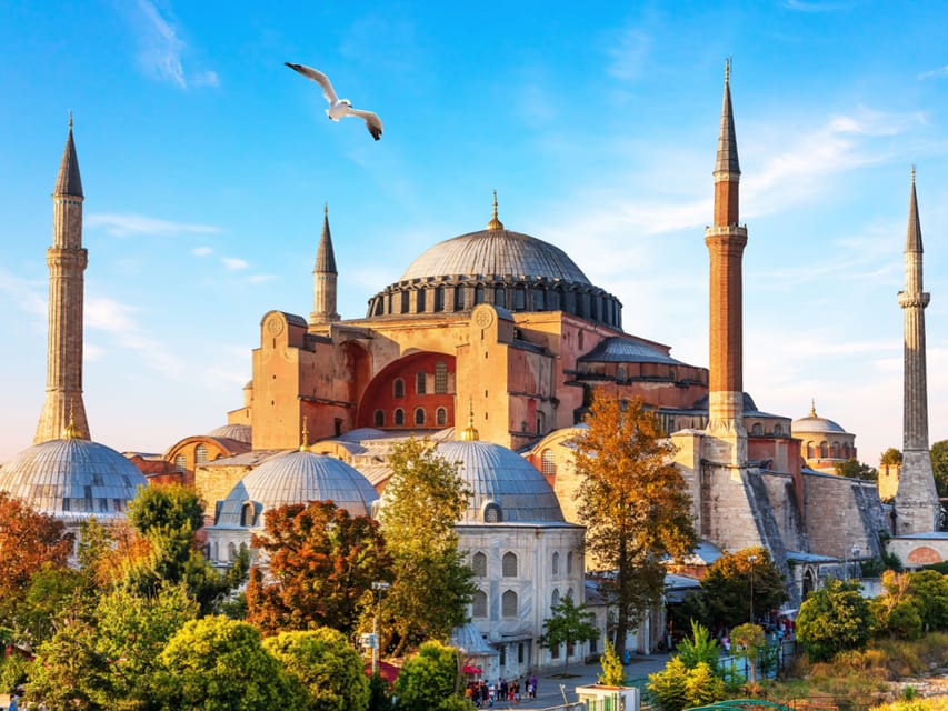 Istanbul: Blue Mosque, Basilica Cistern, & Hagia Sophia Tour - The short walk to Basilica Cistern