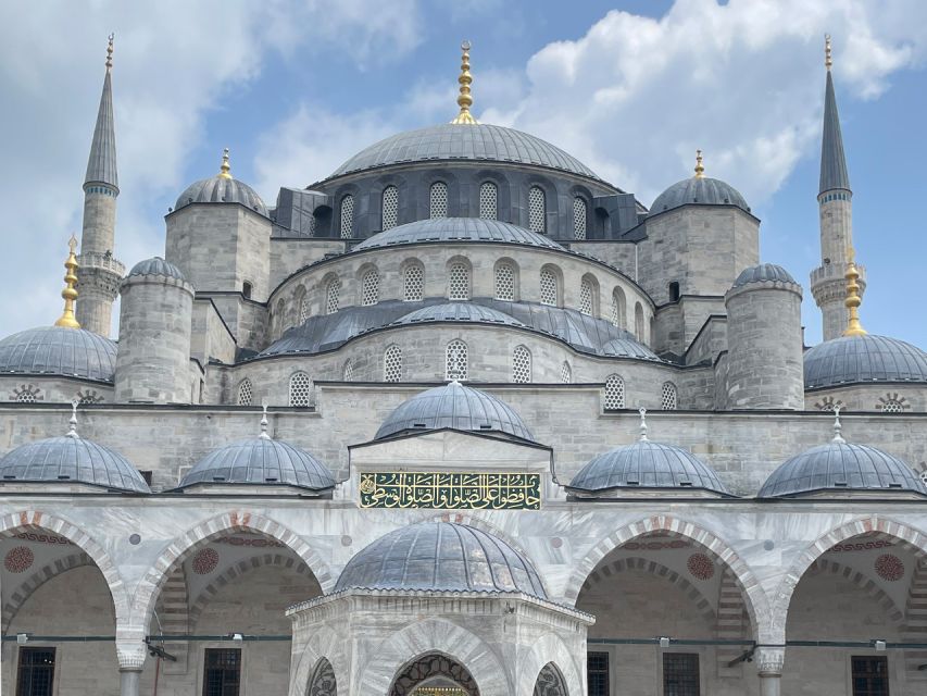 Istanbul: Blue Mosque Guided Tour - A short walk through Sultanahmet