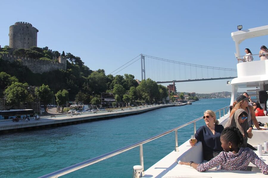 Istanbul: Bosphorus and Black Sea Cruise with Lunch - Five things to know before you book