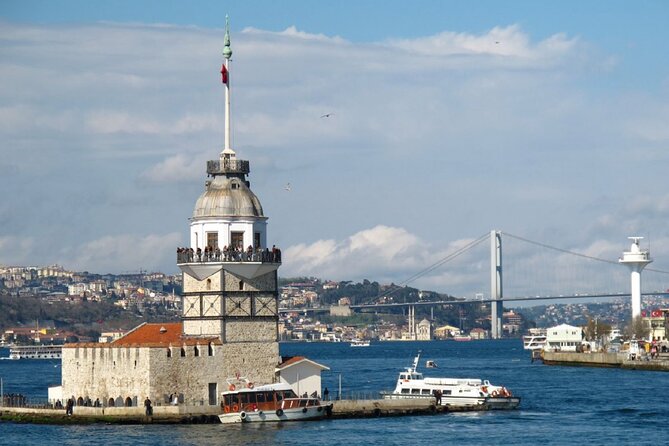 Istanbul: Bosphorus Cruise, Bus Tour, Cable Car Ride with Live Guide & Ticket - Eyüp Sultan Mosque and the tomb of Abu Ayyub al-Ansari