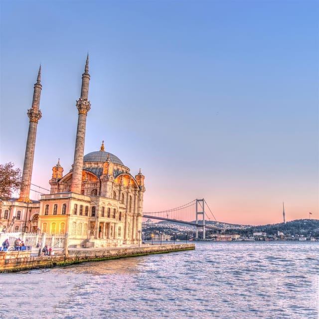 Istanbul: Bosphorus Cruise from Europe or Asia & Audio Guide - Seating, boat comfort, and the onboard feel
