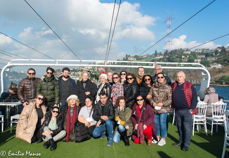 Istanbul: Bosphorus Dinner Cruise with Private Table & Show - Turkish Dancing, Flamenco, and the DJ