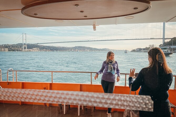 Istanbul: Bosphorus Dinner Cruise with Turkish Night Show - What this Bosphorus night cruise is really like