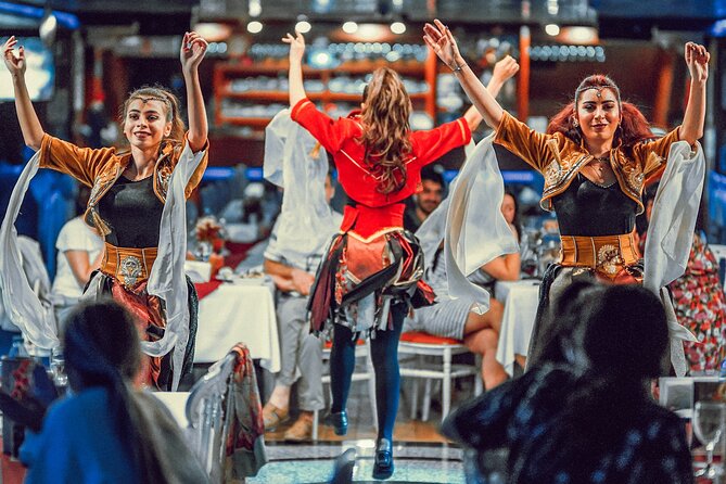 Istanbul: Bosphorus Dinner Cruise with Turkish Night Show - Drinks and the real meaning of unlimited