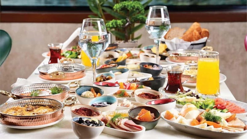 Istanbul: Bosphorus Morning Cruise with Breakfast - Key points to know before booking