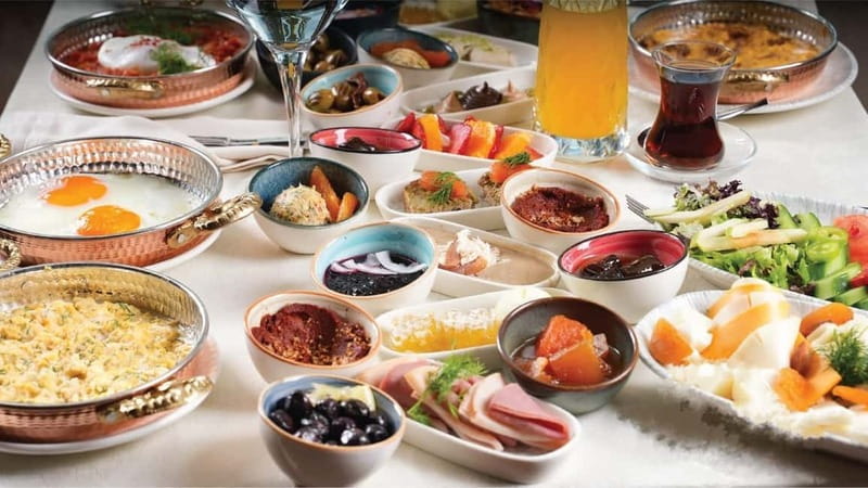 Istanbul: Bosphorus Morning Cruise with Breakfast - A Turkish breakfast with the Bosphorus outside