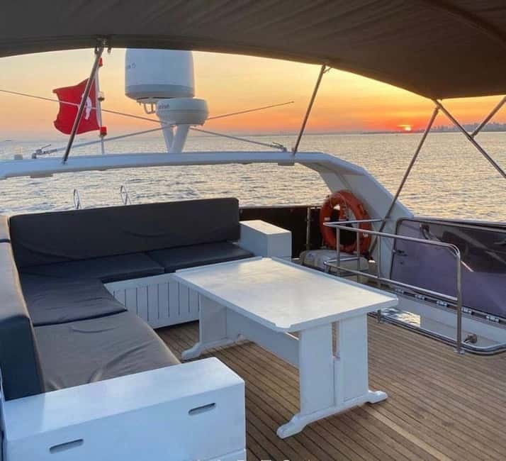Istanbul: Bosphorus Morning or Sunset Yacht Tour with Snacks - What the two-hour route gives you