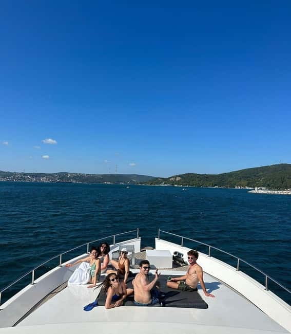 Istanbul: Bosphorus Private Guided Yacht Cruise with Snacks - Bridges, Bebek, and the turn toward Rumeli Hisarı
