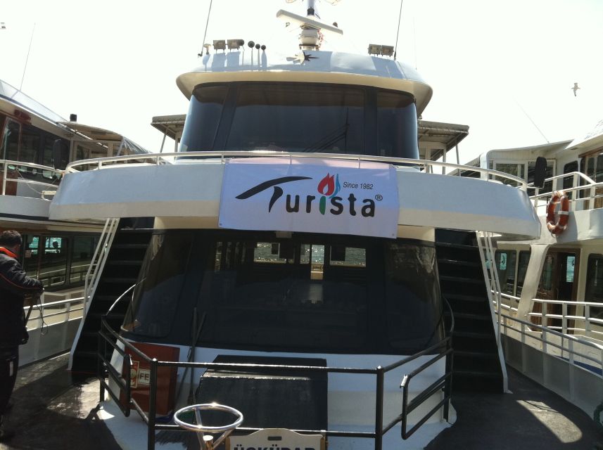 Istanbul: Bosphorus Sightseeing Boat Tour with Guide - Rumeli Fortress and the Narrower Bosphorus