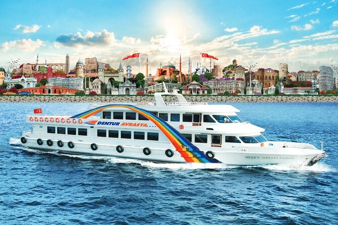 Istanbul Bosphorus Sightseeing Cruise - The boat, seating, and crowd factor
