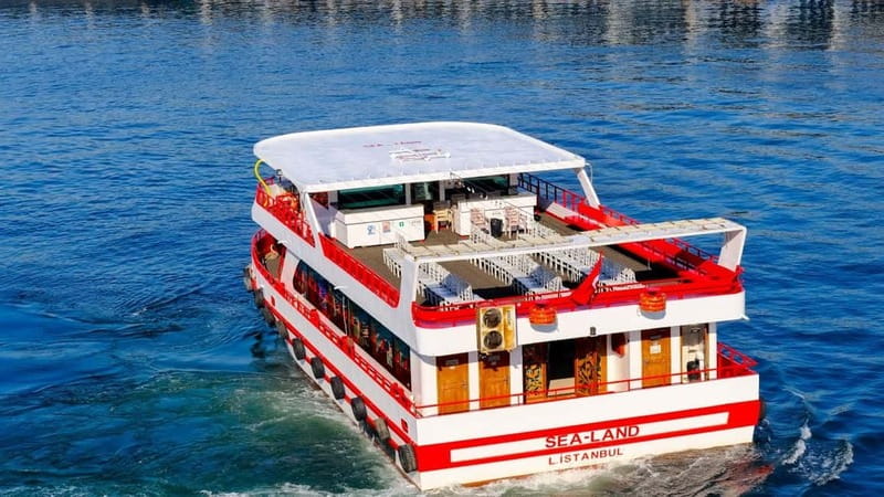 Istanbul: Bosphorus Sightseeing Cruise Tour with Audio Guide - Morning, afternoon, or sunset?
