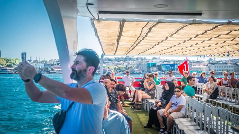 Istanbul: Bosphorus Sightseeing Cruise Tour with Audio Guide - Asian-shore views from Küçüksu to Beylerbeyi