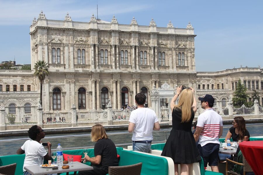 Istanbul: Bosphorus Strait and Black Sea Lunch Cruise - Dolmabahçe, Çırağan, and Ortaköy from the water