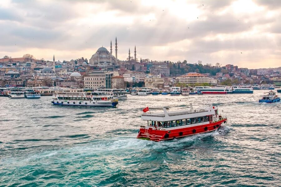Istanbul: Bosphorus Strait Sightseeing Cruise & Audio Guide - Beylerbeyi Palace and the return to Kabataş