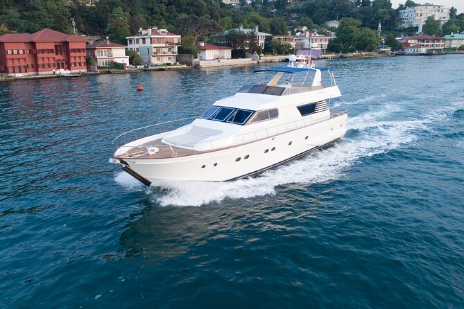 Istanbul Bosphorus Sunset Cruise on the Luxury Yacht - Küçüksu Pavilion and Beylerbeyi Palace