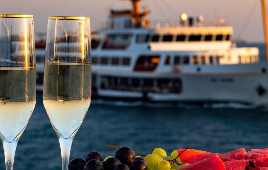 Istanbul: Bosphorus Sunset Cruise with Drinks & Snack - Dolmabahce, Ciragan, and Ortakoy From the Water
