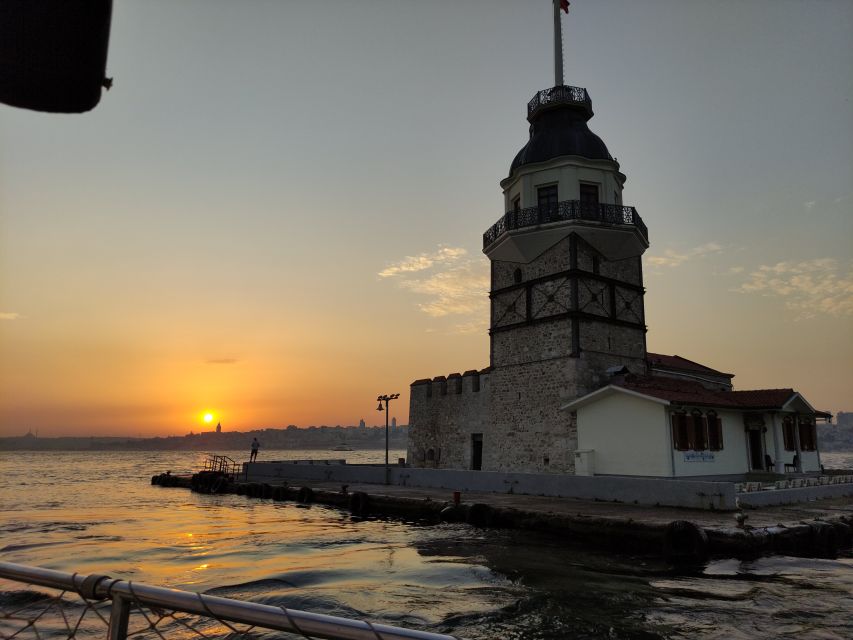 Istanbul: Bosphorus Sunset Cruise with Snacks and Wine - Food, wine, and the small-group feel