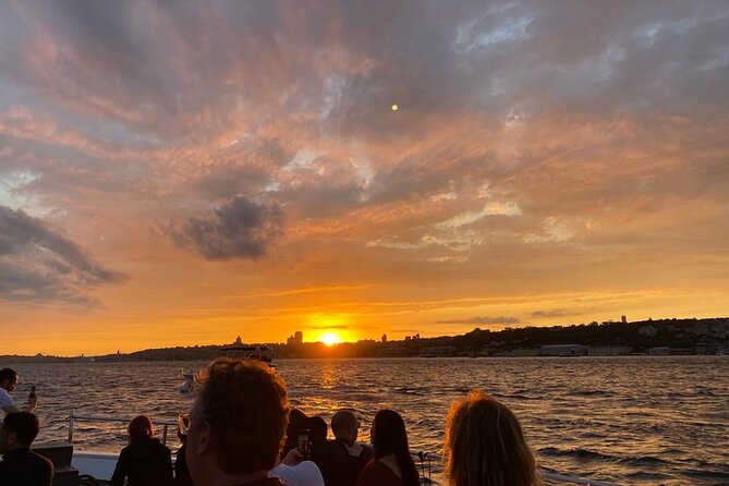 Istanbul Bosphorus Sunset Cruise with Wine on a Luxury Yacht - Asian shore: Ottoman villas and quieter waterfront views