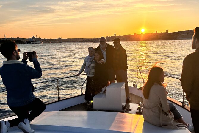 Istanbul Bosphorus Sunset Yacht Cruise - Bebek, Arnavutköy, and Rumeli Fortress