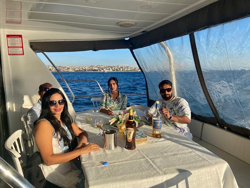 Istanbul: Bosphorus Yacht Cruise at Sunset with Snacks - Reaching Rumeli Fortress and turning northward