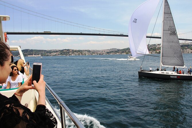 Istanbul Bosphorus Yacht Experience – Asian Side Visit in Kanlica - Bridges, Bebek, and Rumelihisarı