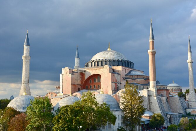 Istanbul Classics and Bosphorus Cruise Private Tour - Hagia Sophia deserves the longest look
