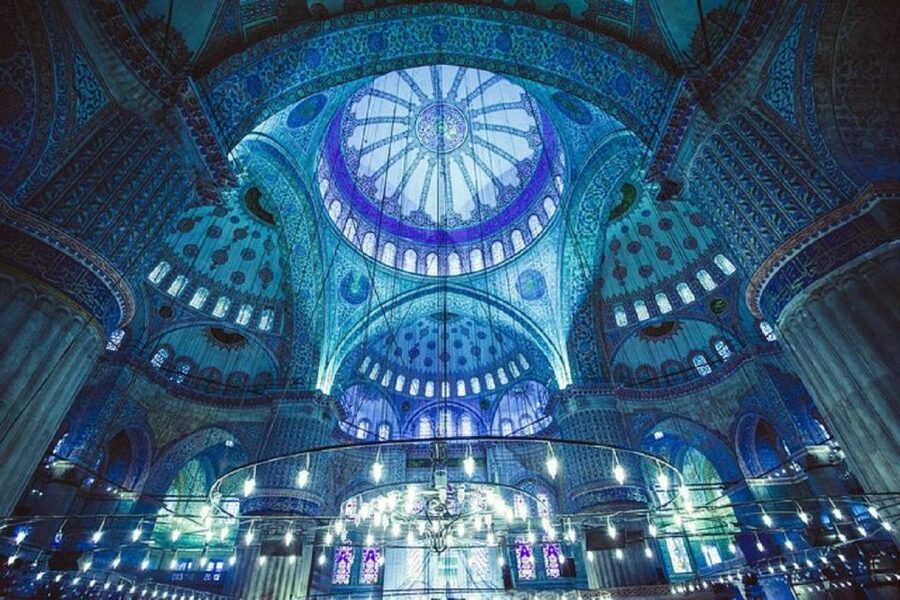 Istanbul Classics Half-Day Morning Tour - Entering the Blue Mosque and its six minarets