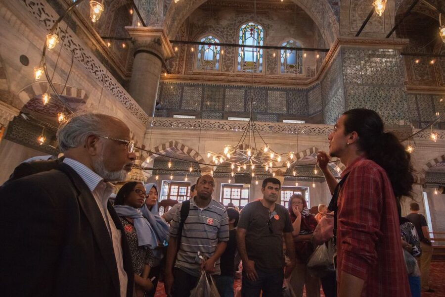 Istanbul Classics Tour - The guide can make or break the price