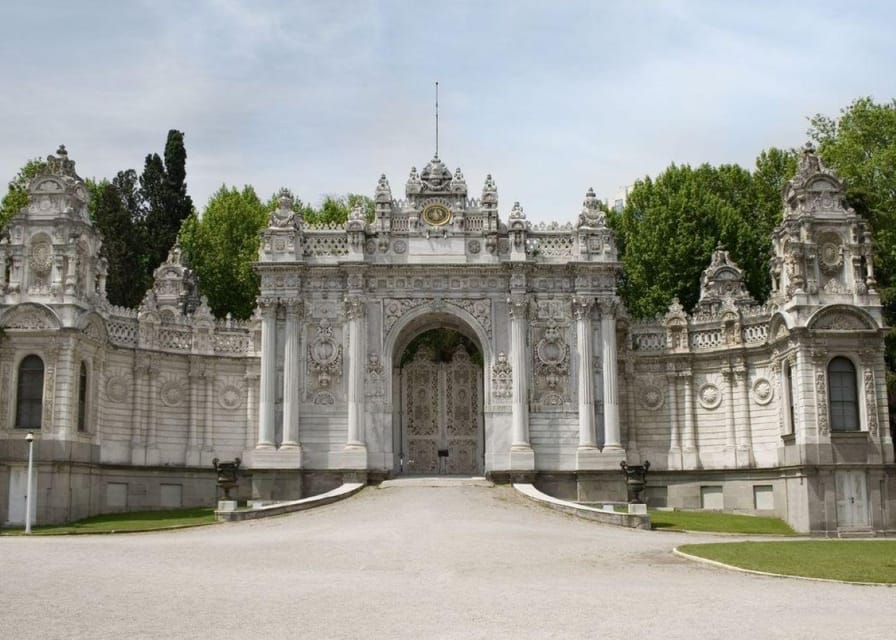Istanbul Combo: Dolmabahce Palace & Galata Tower - Galata Tower and the hosted entrance