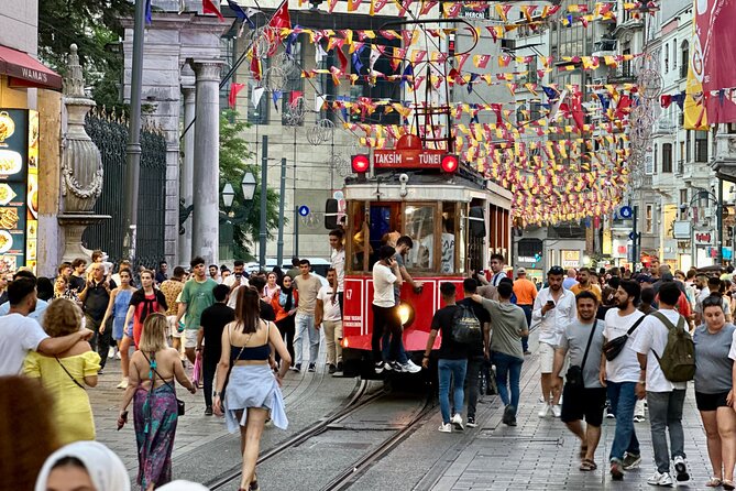Istanbul Culinary Tour: Local Hotspots and Gourmet Street Foods - Meze, mantı, and the pleasure of small plates