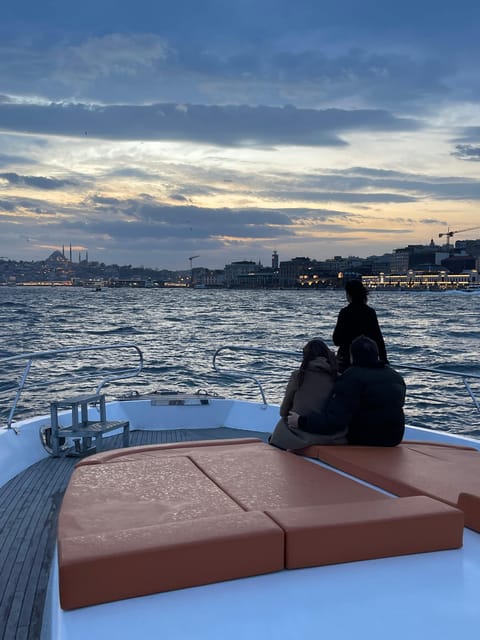 Istanbul: Daytime Bosphorus Yacht Cruise with Fruit & Snacks - Dolmabahçe and Çırağan: palaces along the European shore