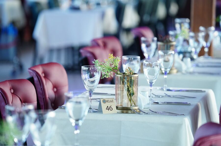 Istanbul: Dinner Cruise and Entertainment with Private Table - The dinner: Turkish meze, mixed grill, or fish