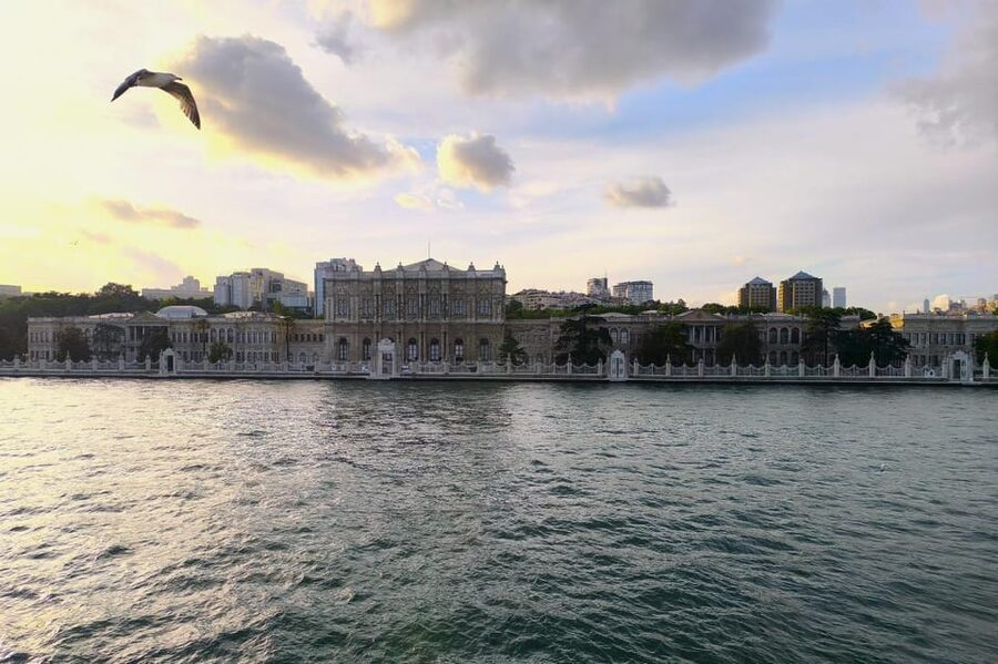 Istanbul: Dolmabahce Palace and Harem Skip-the-Line Ticket - Getting inside with the skip-the-line ticket