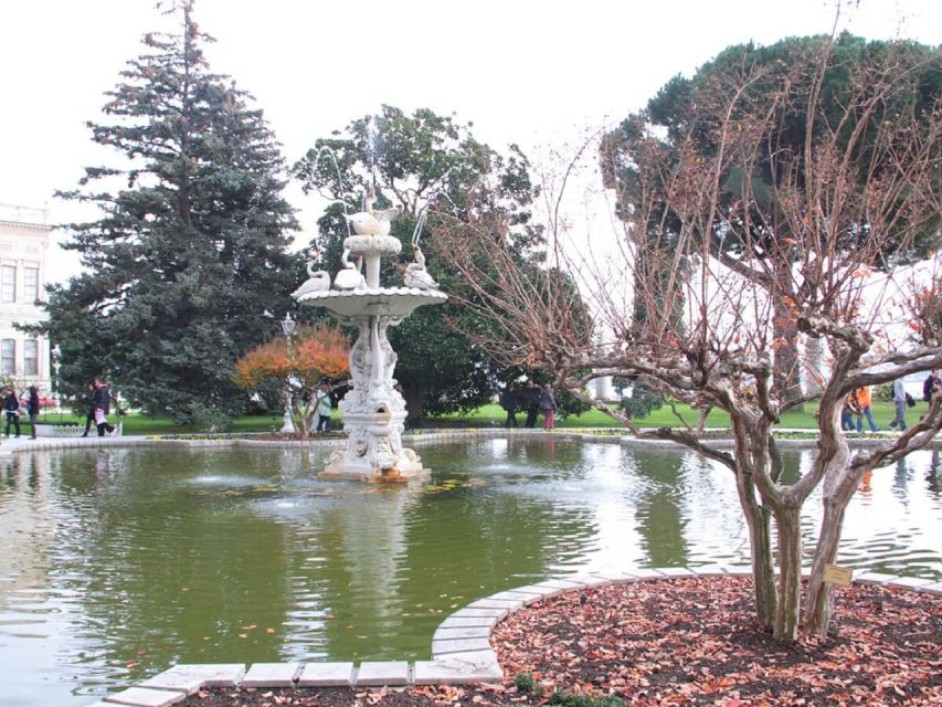 Istanbul: Dolmabahçe Palace and Uskudar Guided Tour - What This Four-Hour Istanbul Tour Is Trying to Do
