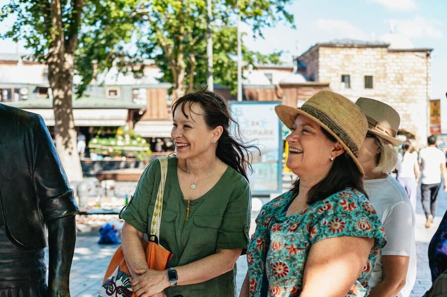 Istanbul: European and Asian Side Guided Foodie Walking Tour - Lunch at a family-run kebab restaurant