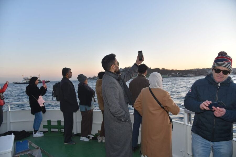 Istanbul: Explore Bosphorous on a Sunset Boat Cruise - Dolmabahçe Palace, Ortaköy Mosque, and the first bridge