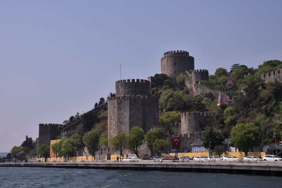 Istanbul: Explore Bosphorous on a Sunset Boat Cruise - Maiden’s Tower and the return to Eminönü