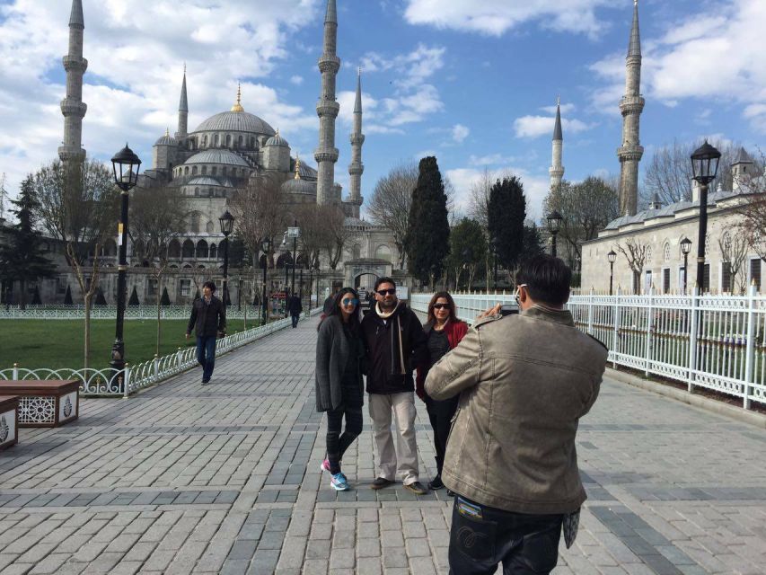 Istanbul: Full-Day City Highlights Tour with Lunch - Sultanahmet Square and the old Hippodrome