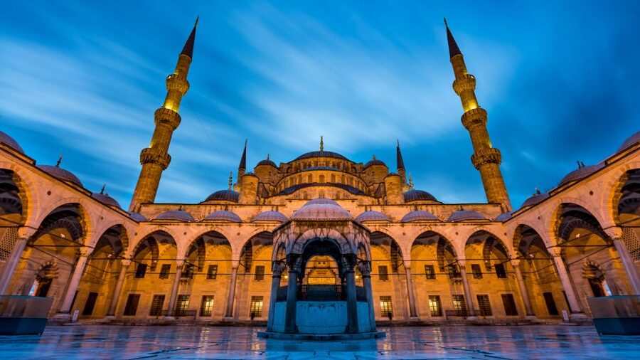 Istanbul: Full-Day Highlights Tour with Guide and Lunch - Blue Mosque: graceful, busy, and prayer-dependent