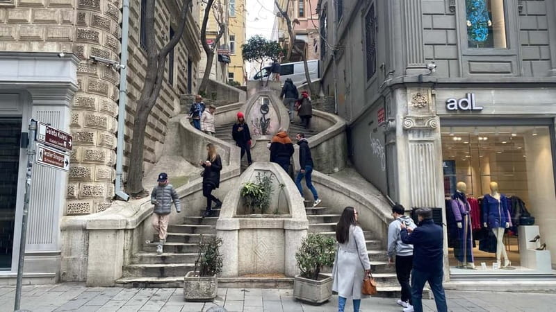 Istanbul: Galata, Taksim, Istiklal & Karaköy Walking Tour - Karaköy and the Galata Bridge
