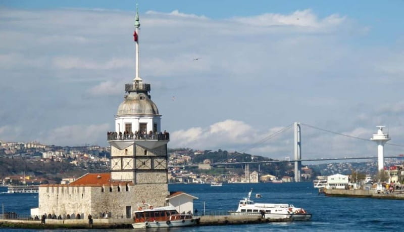 Istanbul: Guided Bosphorus Cruise & Golden Horn Bus Tour - Key points at a glance