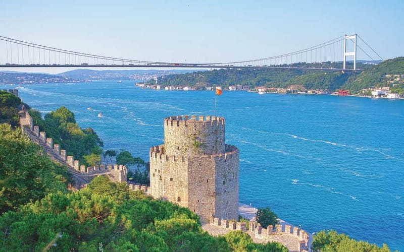 Istanbul: Guided Bosphorus Cruise & Golden Horn Bus Tour - Starting in Sultanahmet or arranging hotel pickup