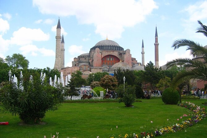 Istanbul: Hagia Sophia & Blue Mosque Guided & Small-Group Tour - Guide quality is the key variable