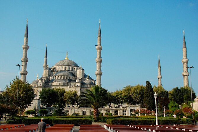 Istanbul: Hagia Sophia & Blue Mosque Guided & Small-Group Tour - Who will get the most from this half-day outing