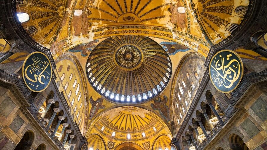 Istanbul: Hagia Sophia Guided Tour with Skip-the-Ticket-Line - Why Hagia Sophia deserves a guided visit